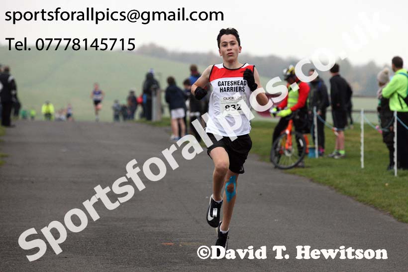 Boys and girls under-15s, Heaton Memorial 10k Road Race, Newcastle Town Moor. Photo:  David T. Hewitson/Sports for All Pics